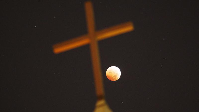 Religious cross in California in 2014