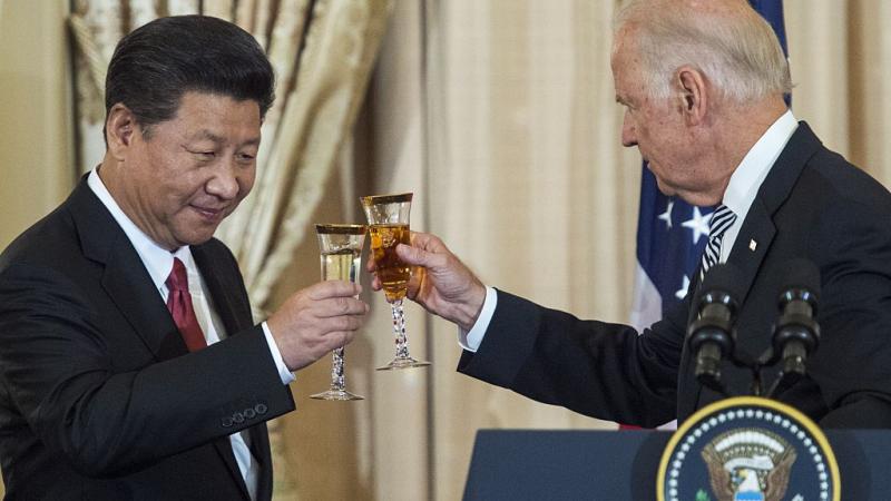 Joe Biden and Xi Jinping in 2015