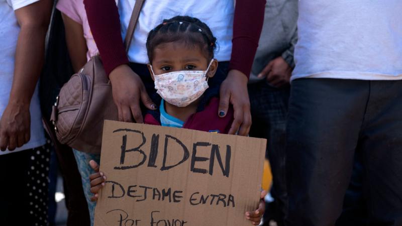 An Honduran migrant child, Mar. 2