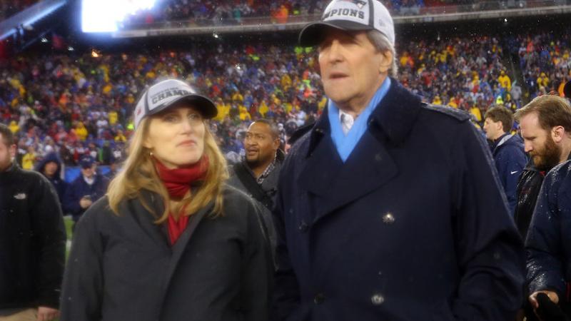 Vanessa, John Kerry