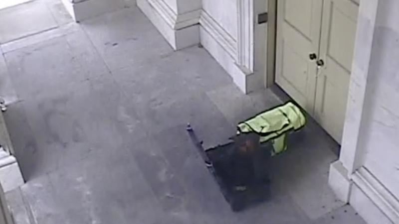 J6YellowBagIncident