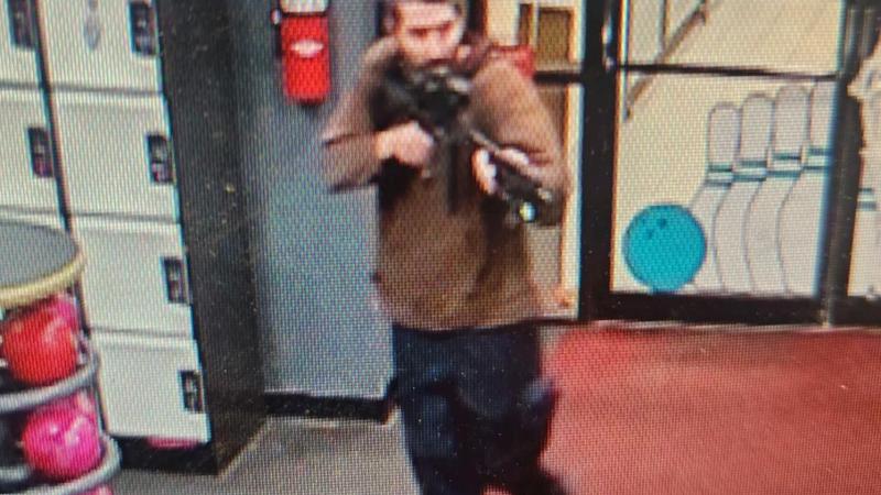Maine shooter Card