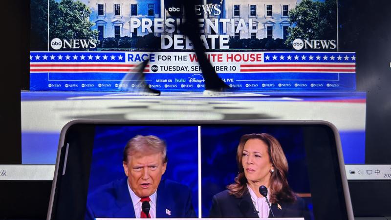 Harris Trump