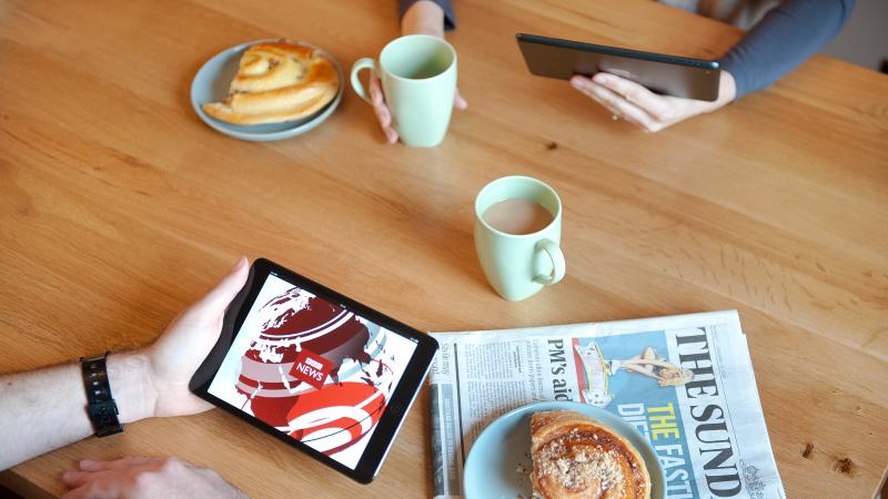  IPad, iPhone And Kindle Lifestyle Shoot