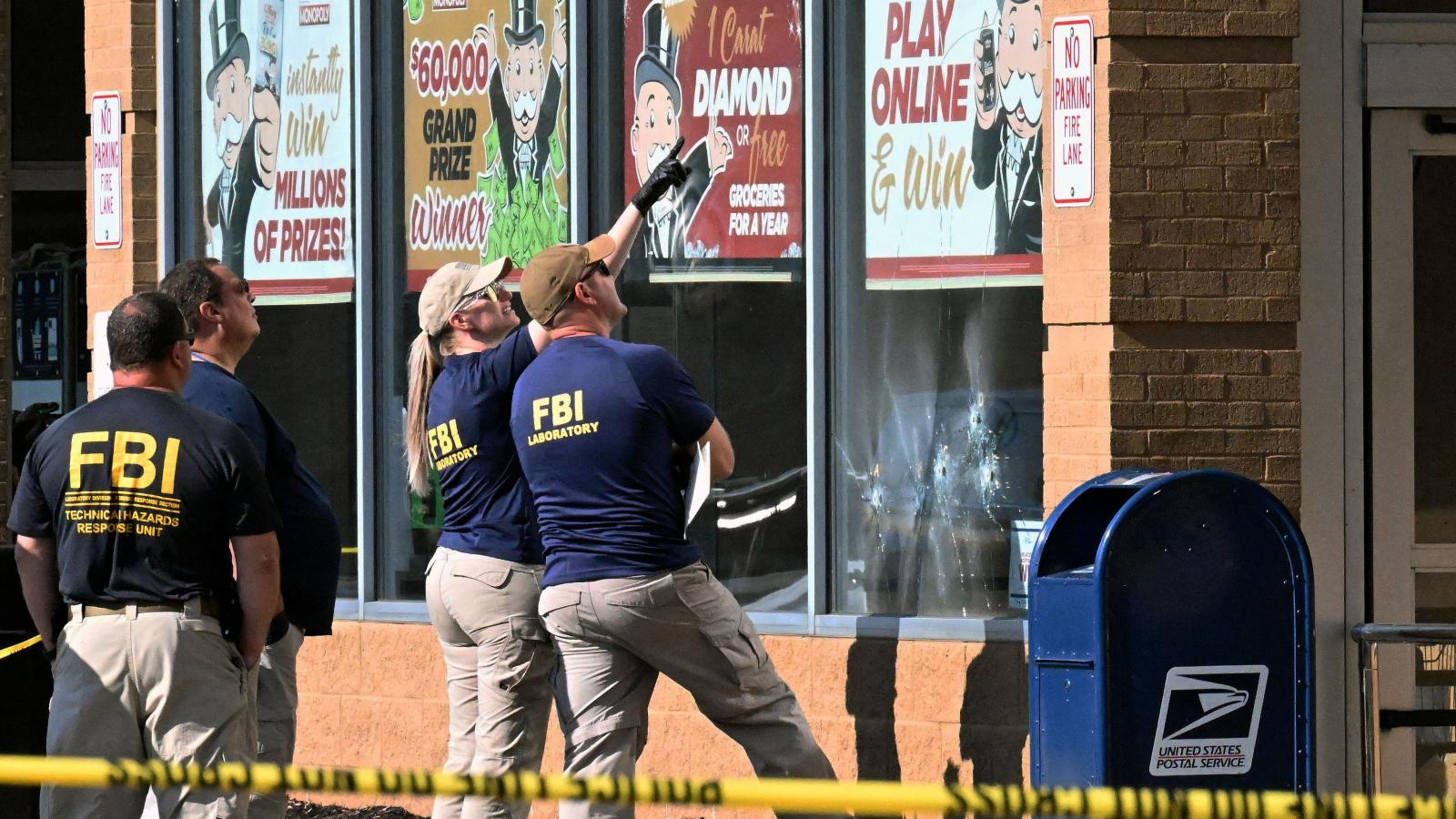 FBI officers survey crime, Buffalo, N.Y., May 15, 2022