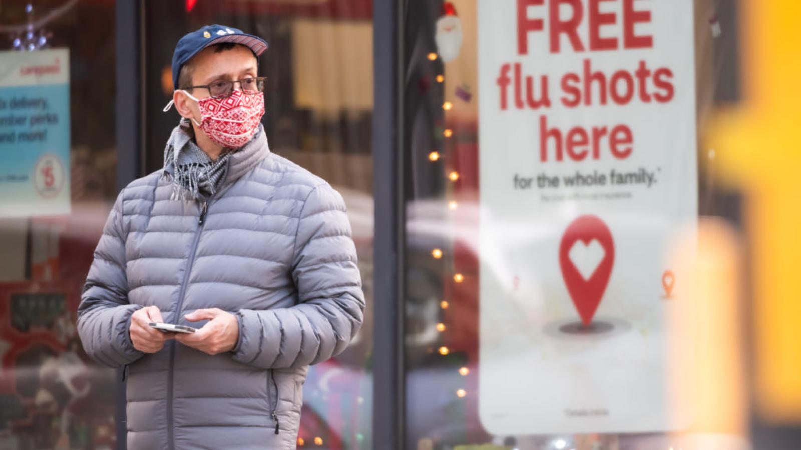 Signs for flu shots in New York City, 2020
